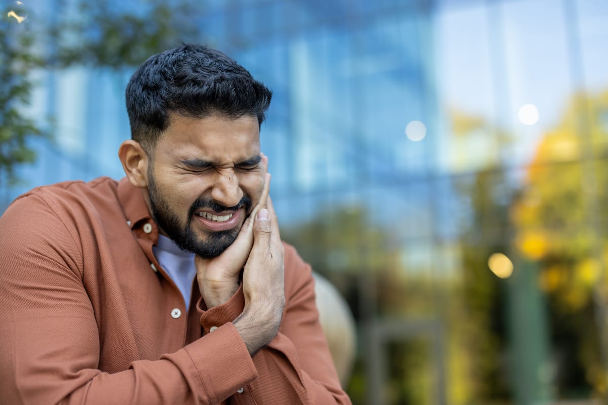 Tooth Extraction in Long Beach
